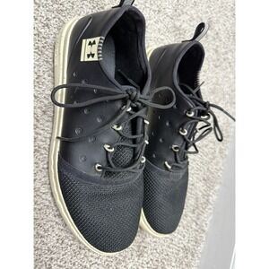 Under Armour Women's Shoes Size 11‎
